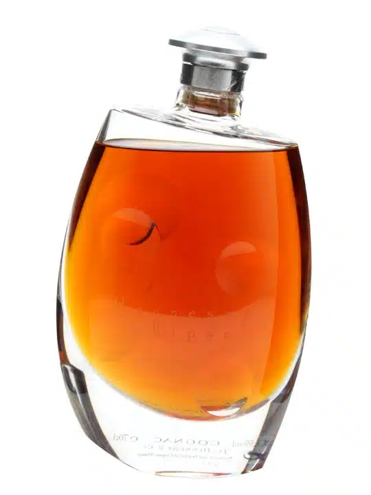 HENNESSY TIMELESS BACCARAT CRYSTAL 0.70 LTR Voor info even bellen naar de winkel.